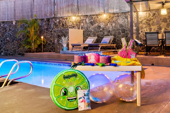 Luxurious Makai Villa with Pool and Ocean Views gallery image 2