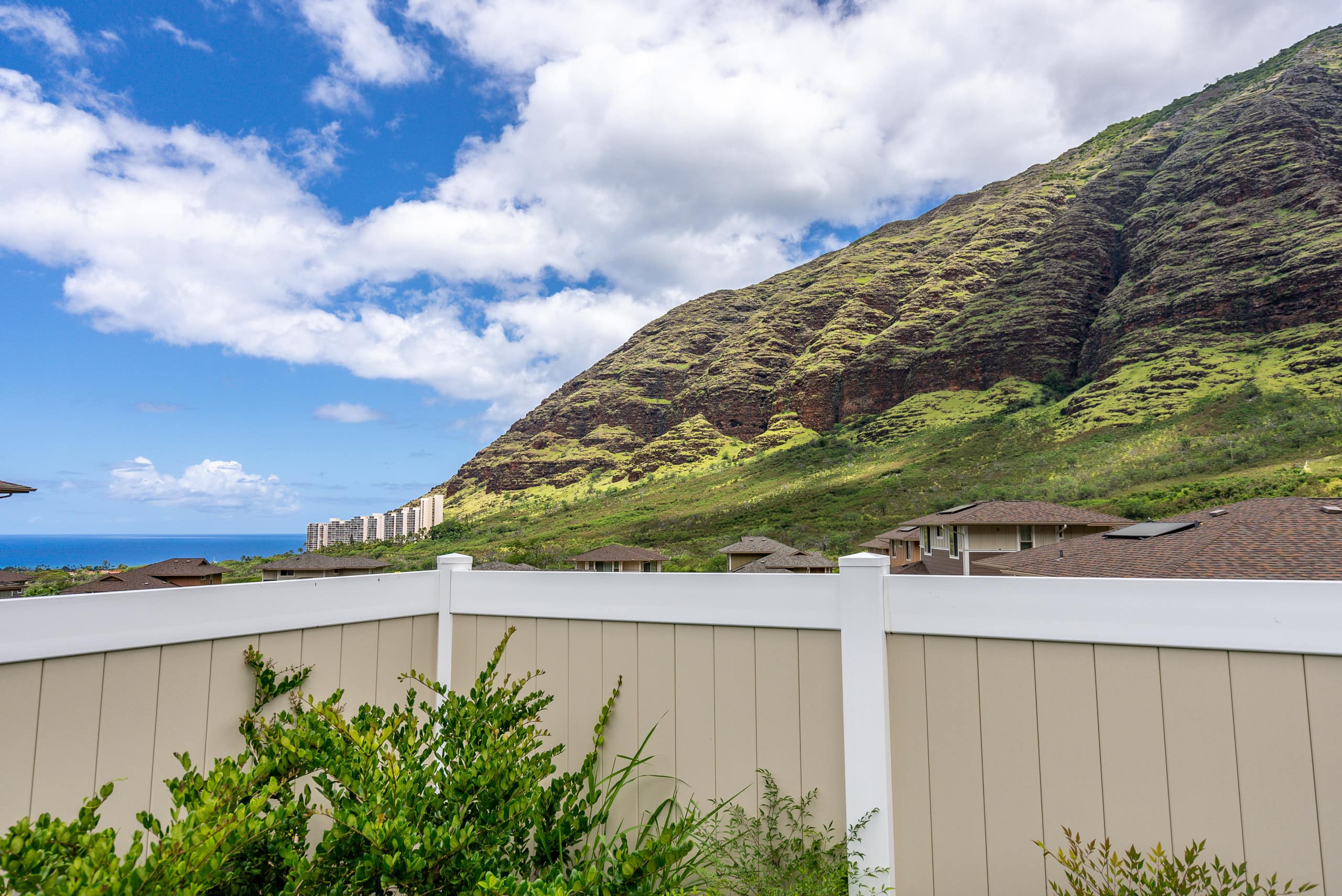Home in Waianae · ★4.88 · 3 bedrooms · 5 beds · 2 shared baths - Image 33