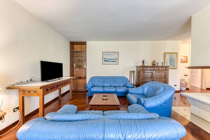 Guardiana del castello gallery image 2