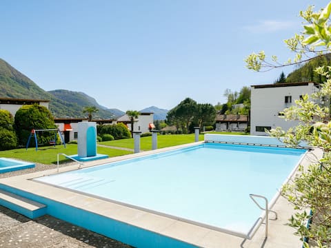 Sureggio Village - Apt. A7 by Interhome