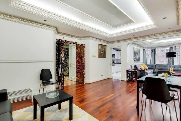 3B Apartment Near Harrods in Knightsbridge gallery image 3
