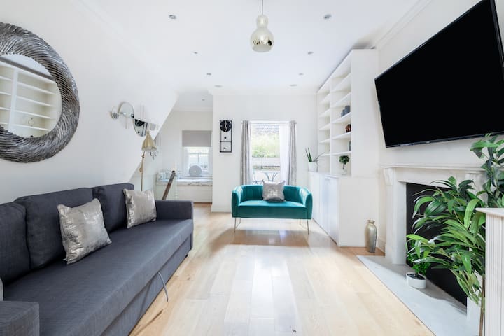 Beautiful 4 Bedroom House near Paddington Station