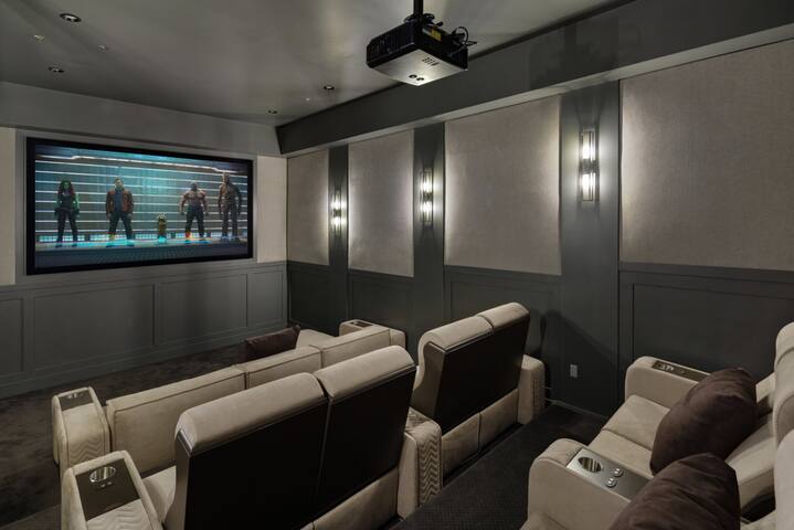 Malibu Point Dume Estate Pool/Theater/ Ocean View gallery image 3