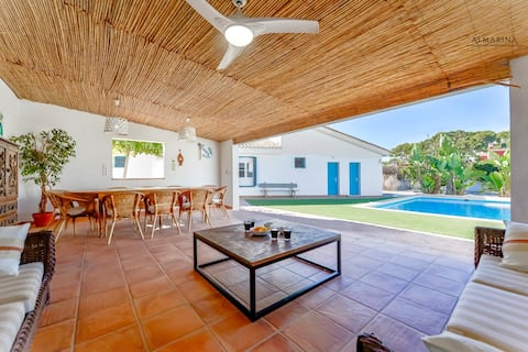 Top Airbnb: Sea and Sky - By Almarina Villas en Teulada