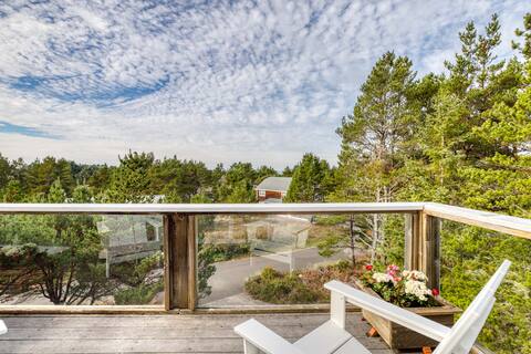 Fantastic Manzanita Home|Dog Ok|Spa Tub