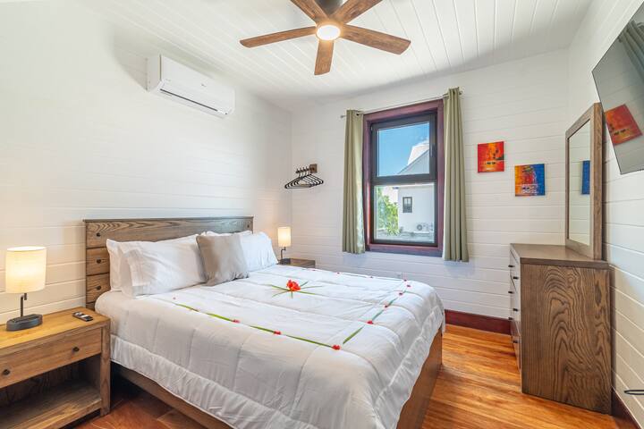 Backroads Sunset + The Pool Club at Mahogany Bay gallery image 3