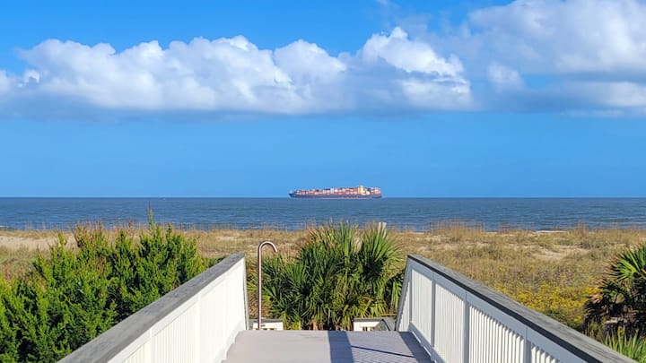 11-c Oceanview Court - Oceanfront - Free Wifi - Tybee Island, GA