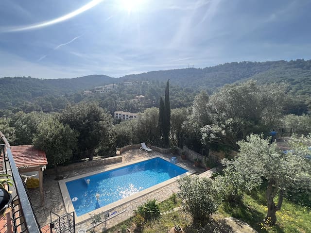 Holiday rental appartment with swimming pool in Be gallery image 4