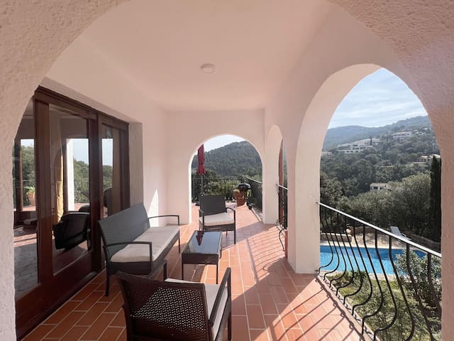 Holiday rental appartment with swimming pool in Be gallery image 5