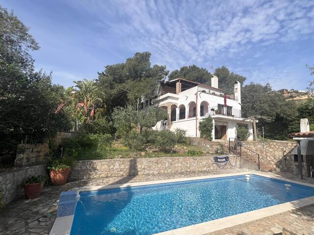 Holiday rental appartment with swimming pool in Be