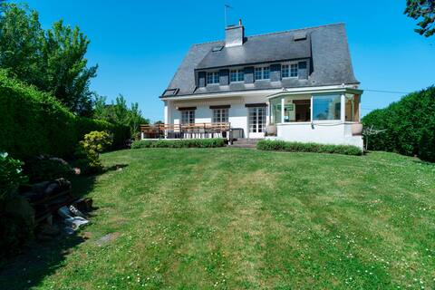 Villa des Romarins – House 12/14 people