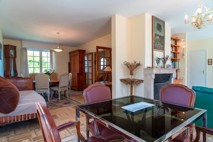 Agence Cocoonr Arcachon managed Airbnb listing 2