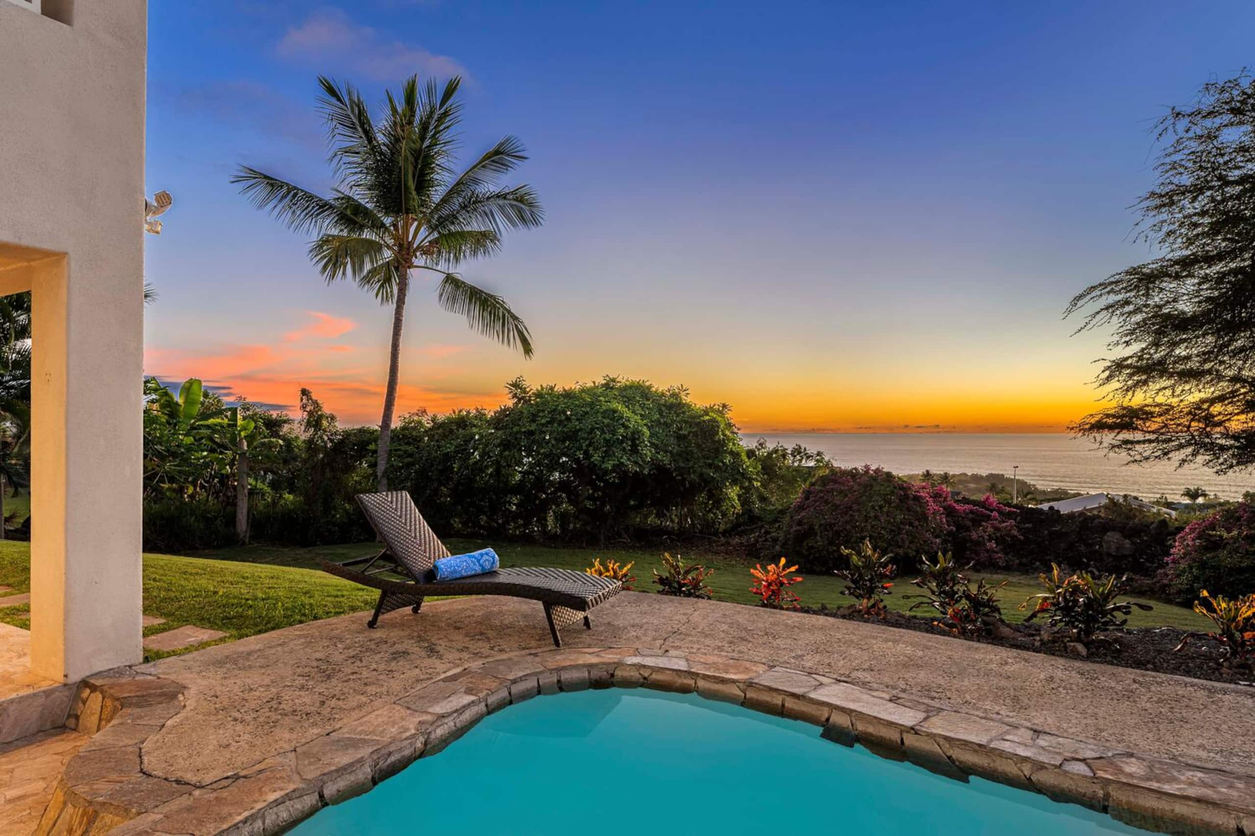 Home in Kailua-Kona · ★4.53 · 3 bedrooms · 6 beds · 3 baths - Image 47