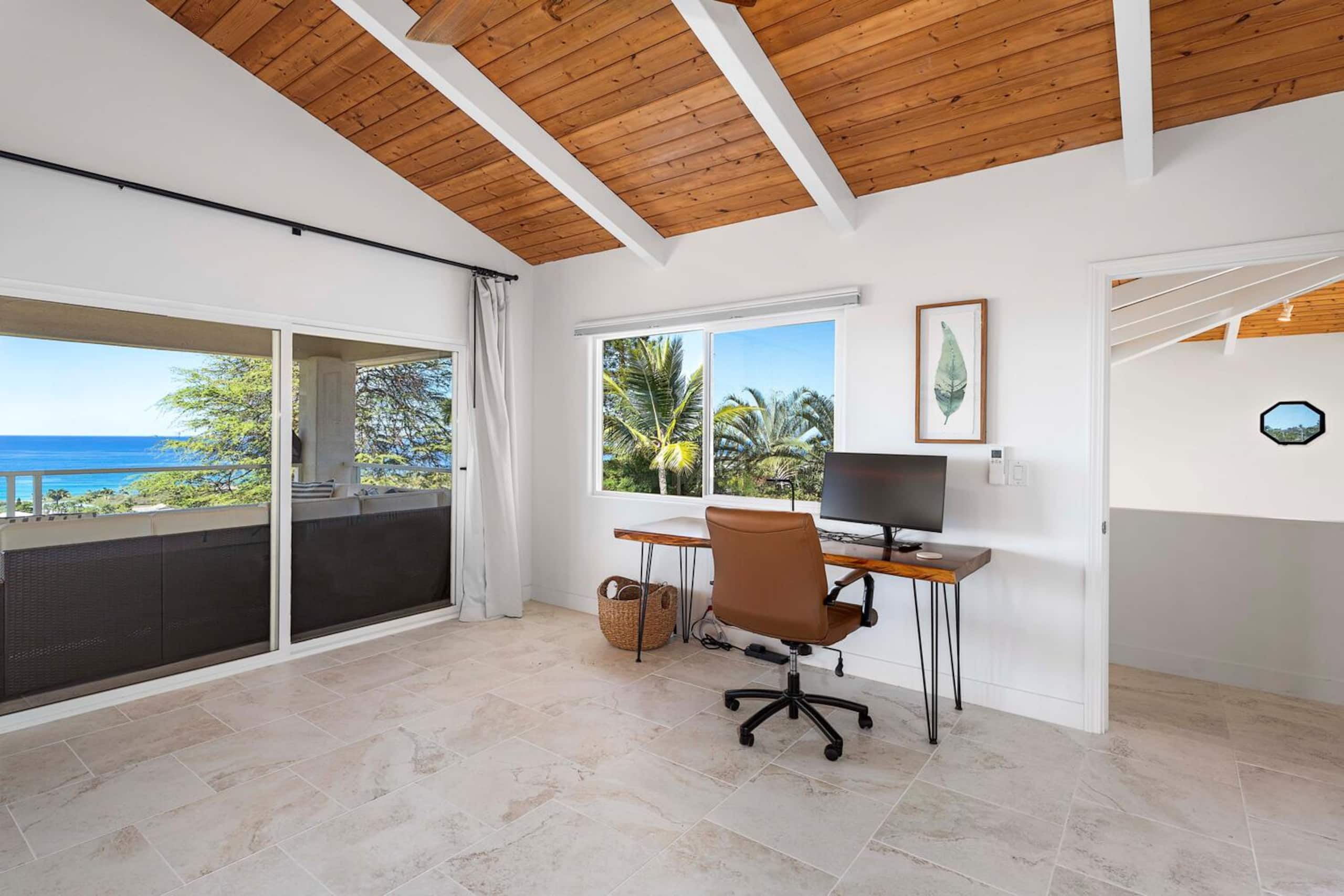 Home in Kailua-Kona · ★4.53 · 3 bedrooms · 6 beds · 3 baths - Image 4