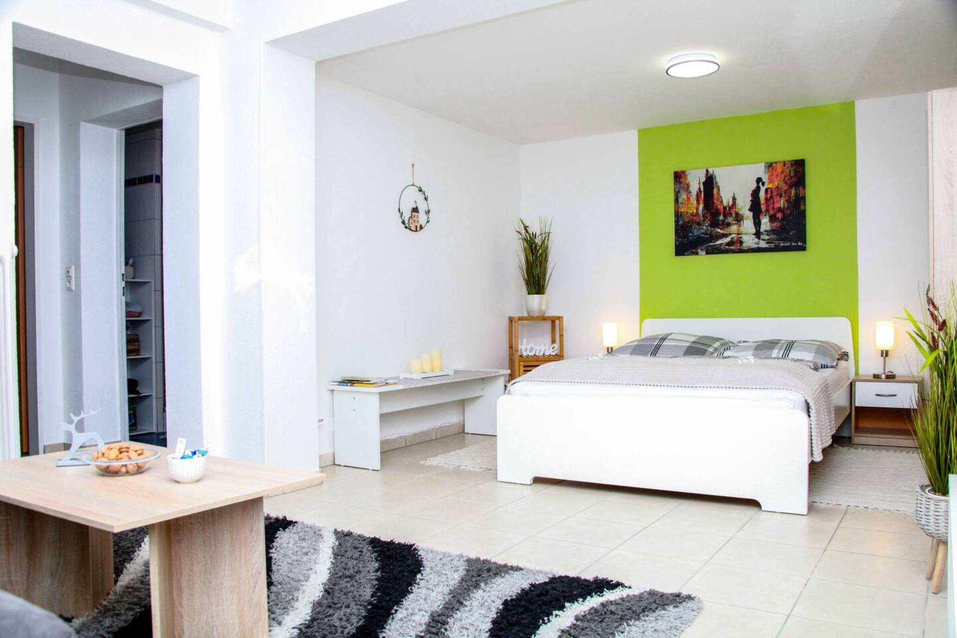 Central, quiet apartment by *individual apartments