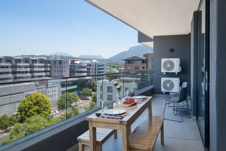 Newlands Peak Southern Cross gallery image 3