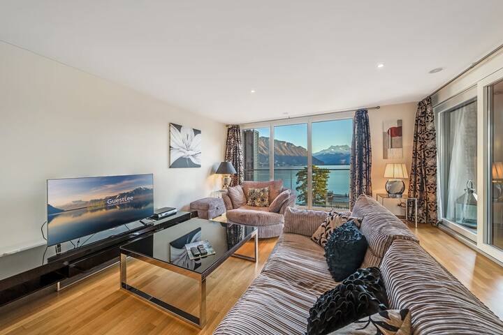 Luxury Apartment in Montreux with Panoramic Views gallery image 3