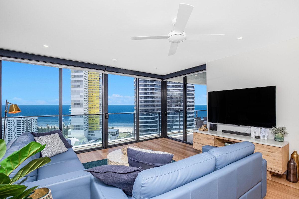 Top Airbnb: Stunning Ocean Views Oracle Tower 2 21st Floor in Broadbeach