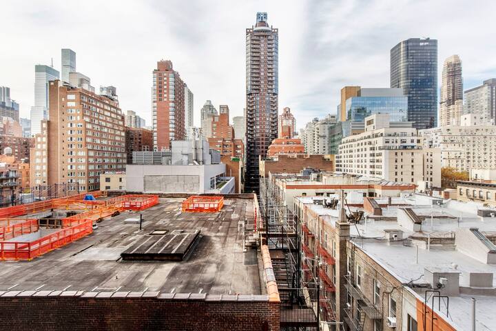 Blueground | Lenox Hill, elevator, nr art gallery image 5
