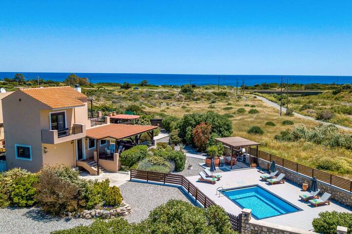 Villa Alnika Azalea by Villa Plus