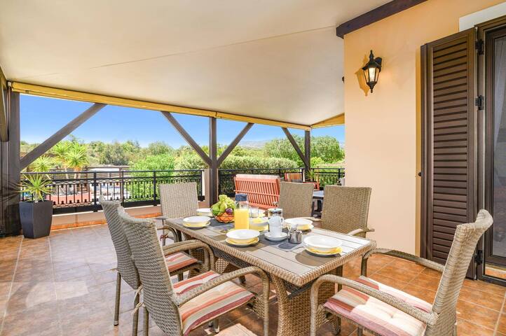 Villa Alnika Azalea by Villa Plus gallery image 4