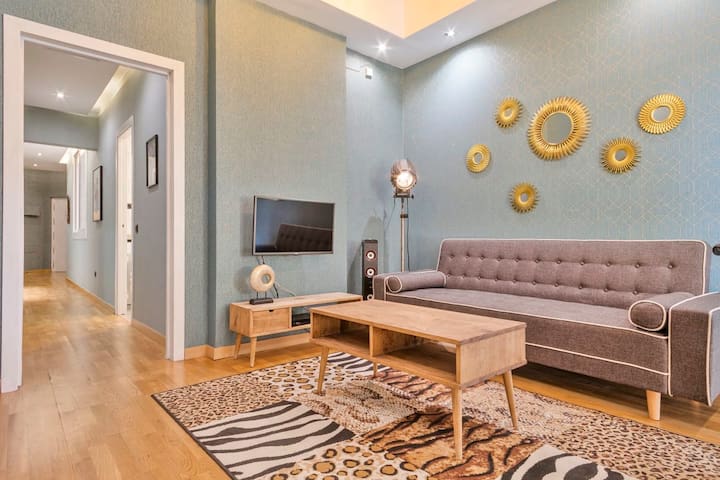 Sweett | Midtown Llimona