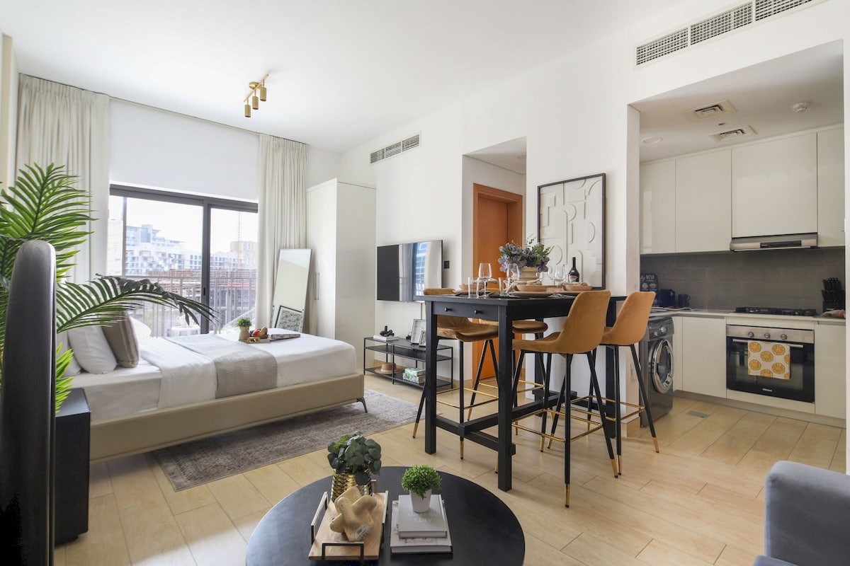 Successful Airbnb property: Bright Studio near Miracle Garden - Barsha South! in Al Barsha South Third