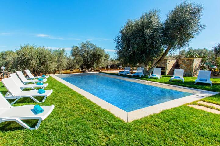 Villa Maria Rosaria by Villa Plus gallery image 2