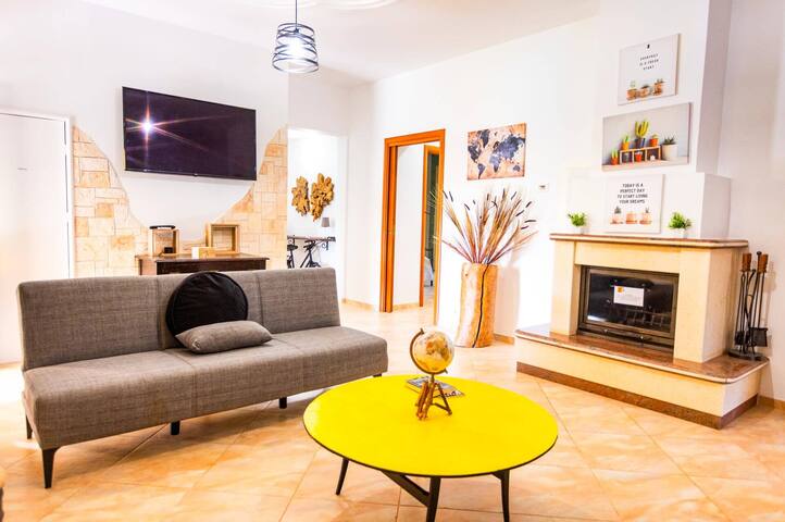 Villa Maria Rosaria by Villa Plus gallery image 4