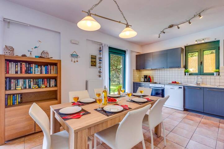 Villa Nefeli Green by Villa Plus gallery image 5