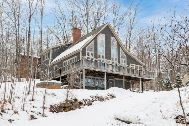 Mountain Chalet | Hot Tub Near Okemo - Ludlow, VT