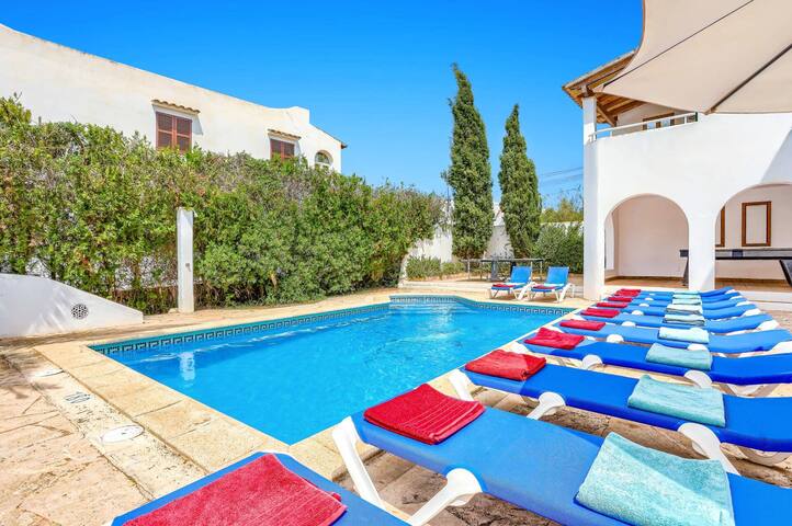 Villa Rigo by Villa Plus gallery image 3