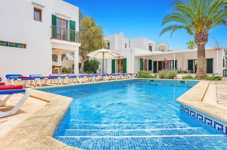 Villa Rigo by Villa Plus gallery image 2