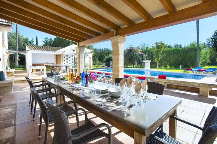 Villa Sabater by Villa Plus gallery image 5