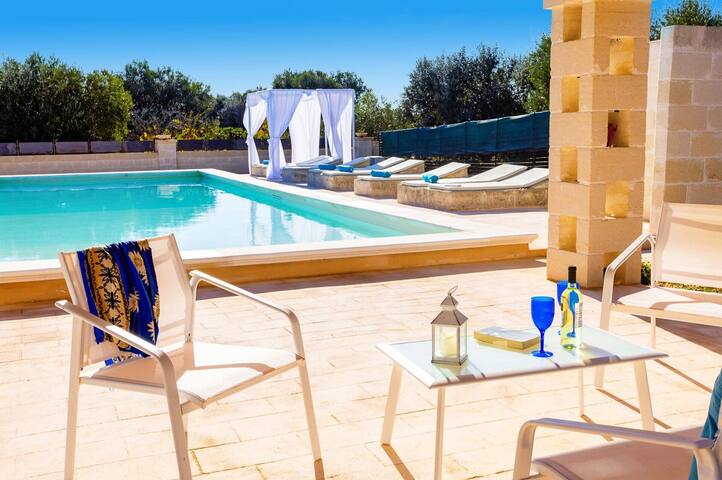 Villa Santa Lucia by Villa Plus gallery image 4