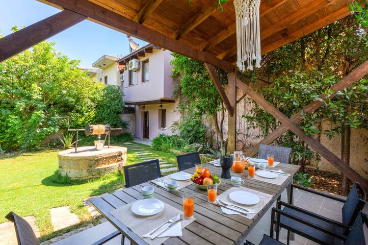 Villa Thimari by Villa Plus gallery image 3