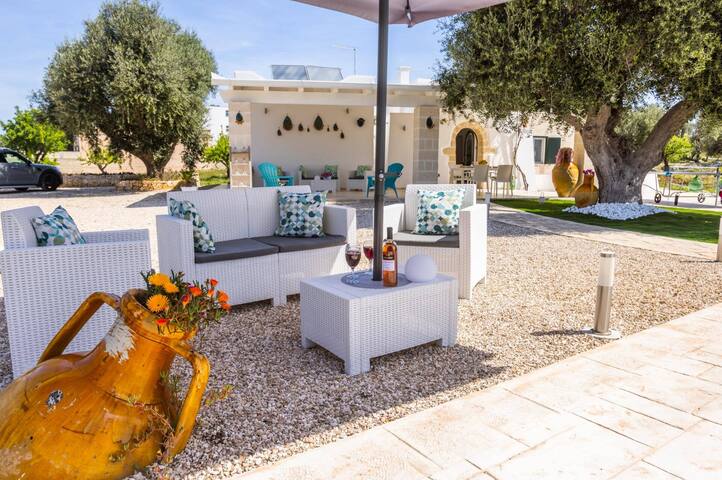 Villa Tiffany by Villa Plus gallery image 5