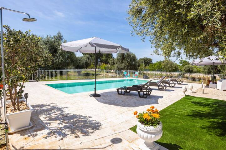 Villa Tiffany by Villa Plus gallery image 4