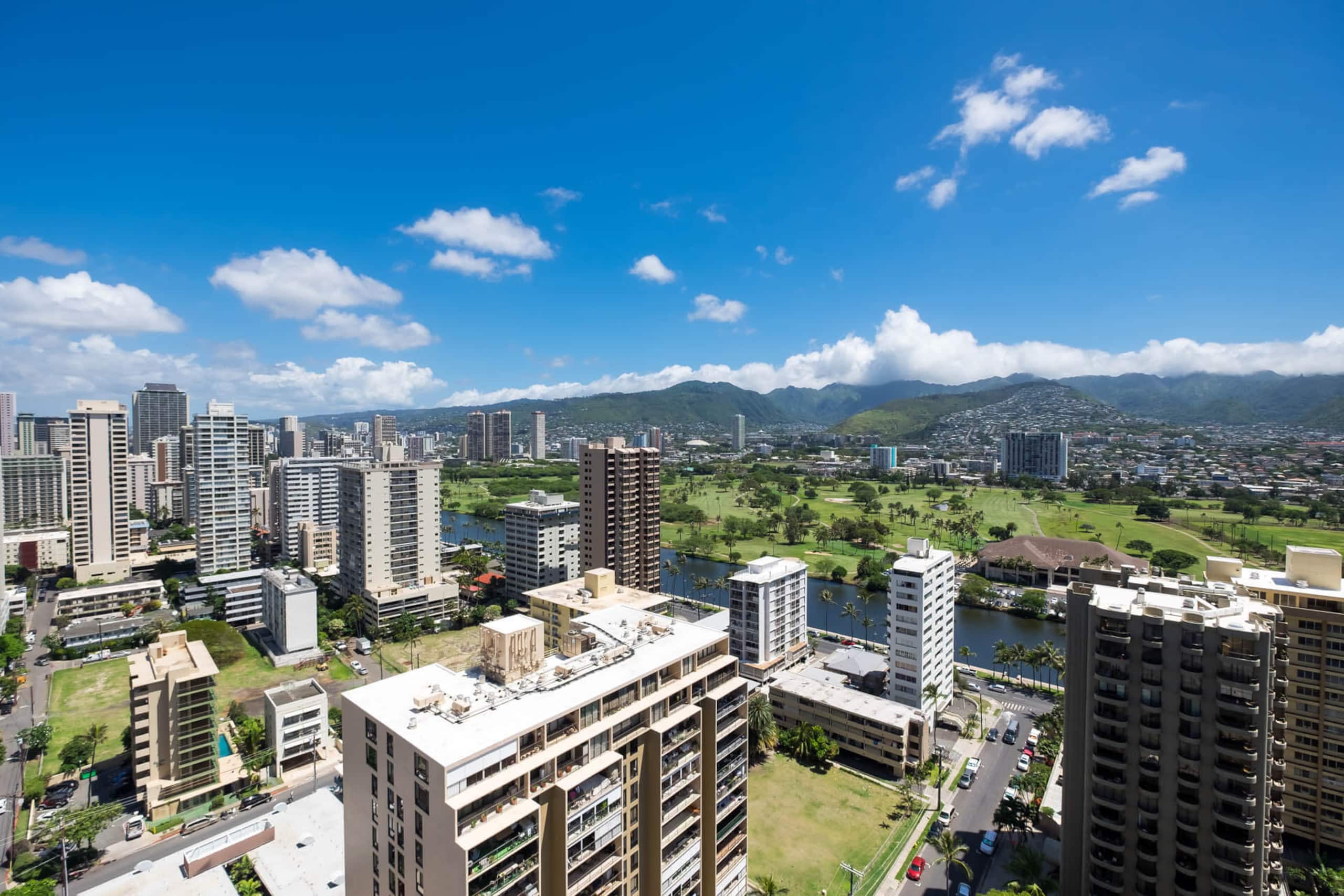 1BR Condo near Waikiki Beach w/ Private Lanai - Image 15