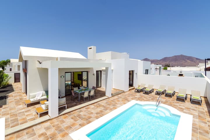 Villa Almudena By Villa Plus - Playa Blanca
