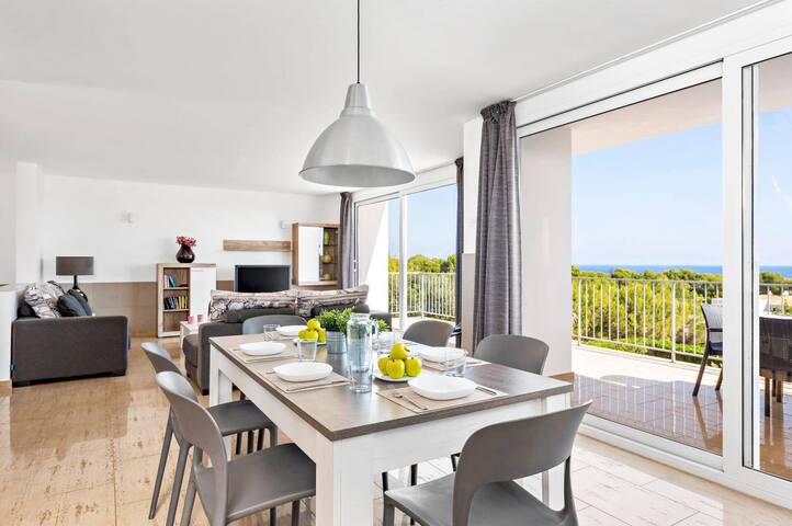 Villa Grace by Villa Plus gallery image 5