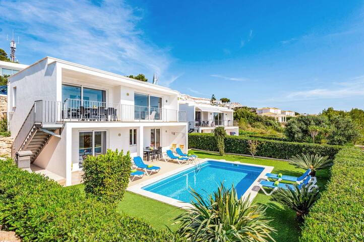 Villa Grace by Villa Plus gallery image 4