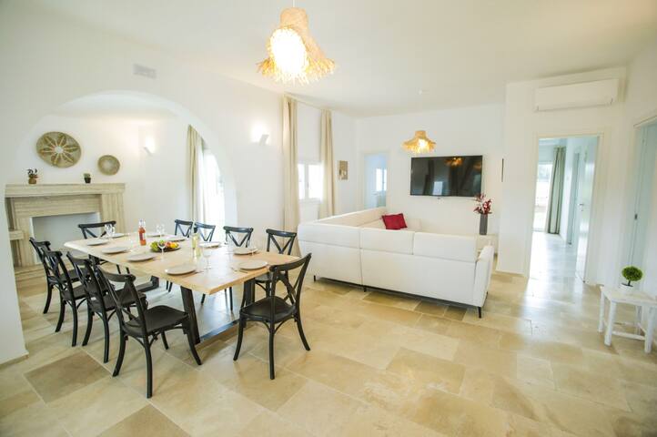 Villa Gabriella by Villa Plus gallery image 5