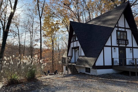 4BR at Lake Cumberland - Hot Tub, Near Boat Ramps
