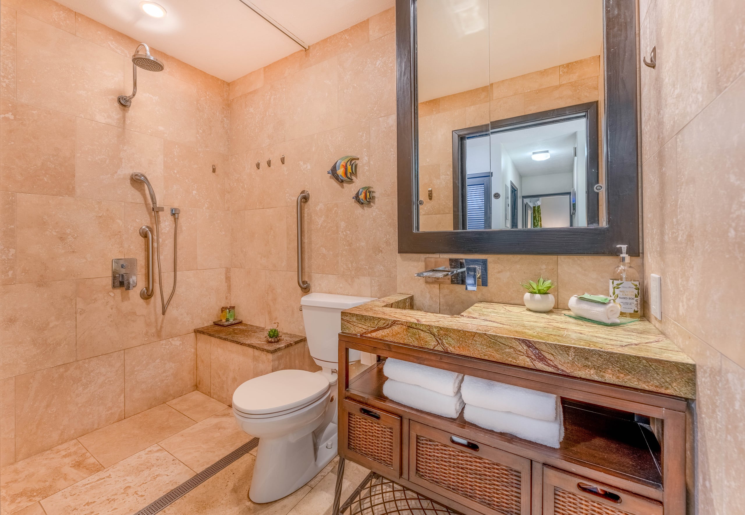 Condo in Wailuku · ★4.74 · 2 bedrooms · 4 beds · 2 baths - Image 28