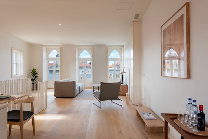 Tripas-Coração: Mouzinho32 3rd Floor Apt D