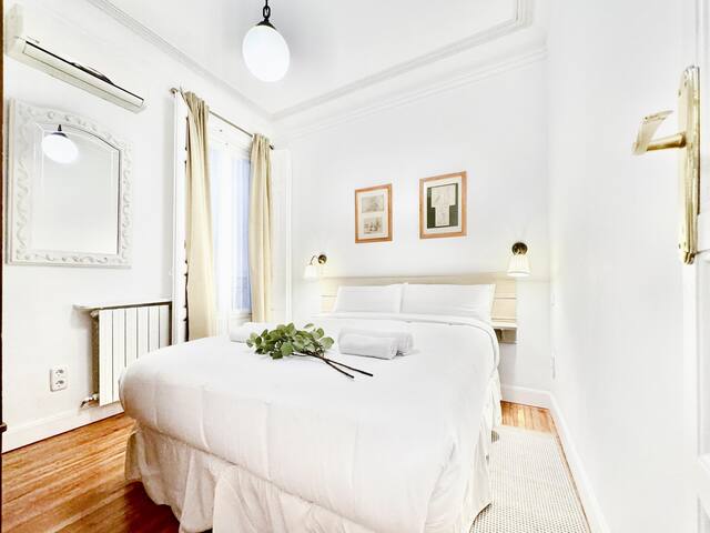 Alfonso XII – 4 dormitorios junto al Retiro gallery image 3