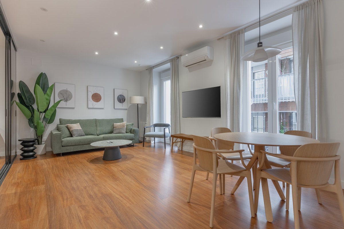 Sallë pritjeje / Dhomë ndenjjeje