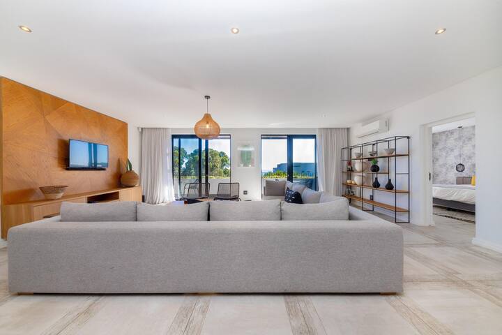 Penthouse Paradise gallery image 3