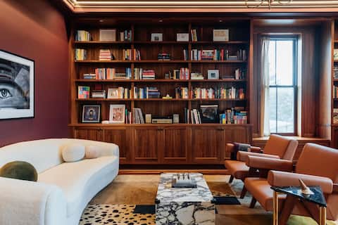 HC Turner Building: Expansive Loft in Hudson